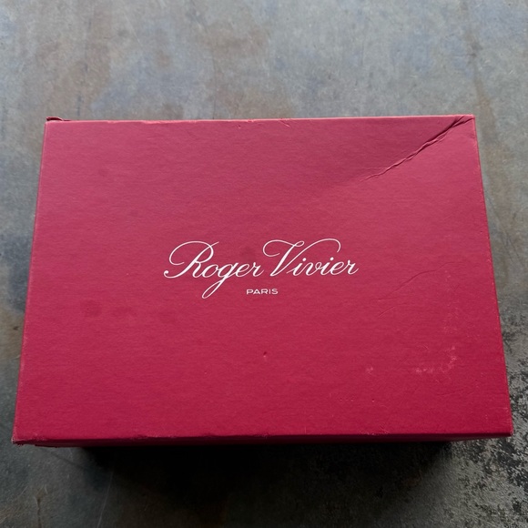 Roger Vivier Black Heels with Crystal Buckle - Picture 2 of 16